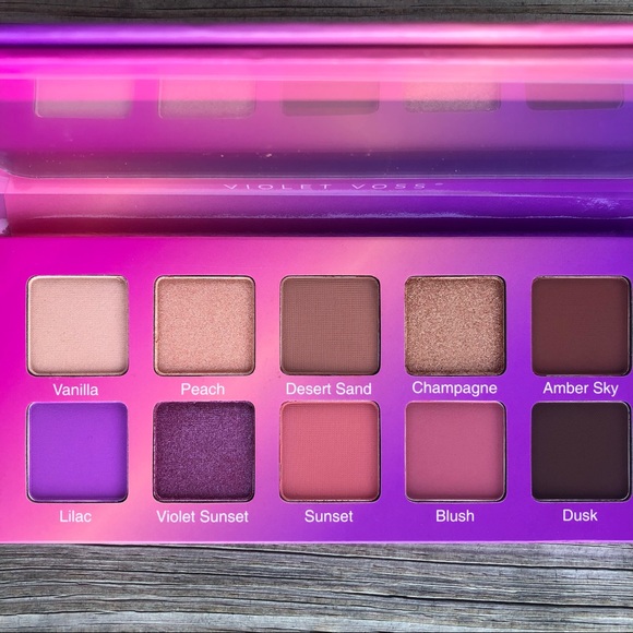 VIOLET VOSS Violet Sunset Eye Shadow & Pressed Pigment Palette - Picture 8 of 9
